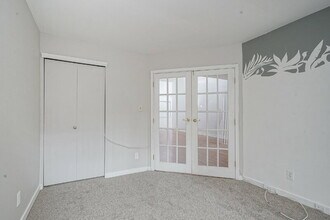 2004 Augusta Cir in Mount Laurel, NJ - Building Photo - Building Photo