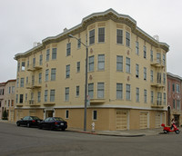 2 Toledo Way in San Francisco, CA - Foto de edificio - Building Photo