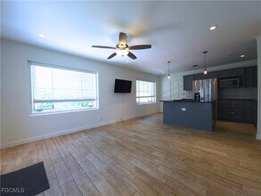 1915 Llewellyn Dr in Ft. Myers, FL - Building Photo - Building Photo