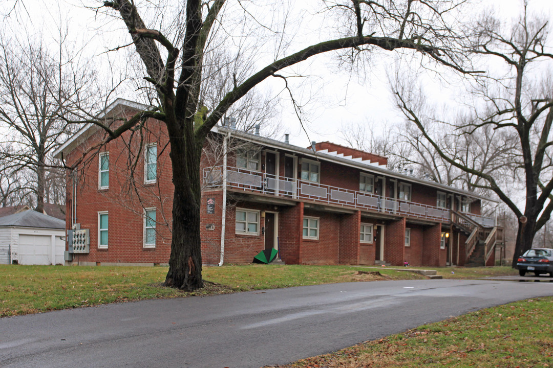 4407 Elliott Ave in Louisville, KY - Building Photo