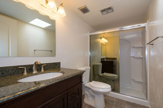 property at 4557 E Bellevue St