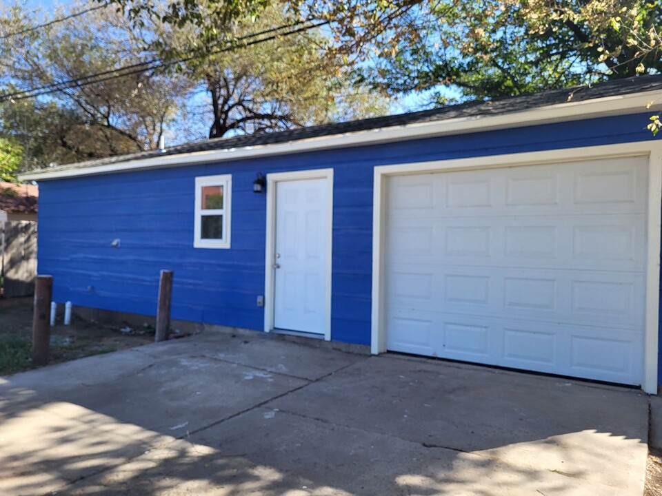 1104 SW 20th Ave in Amarillo, TX - Building Photo