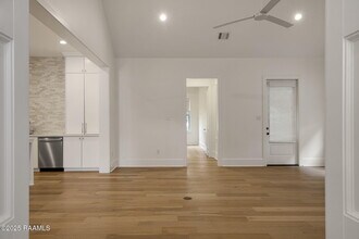 102 Drifting Sands Ln in Lafayette, LA - Building Photo - Building Photo
