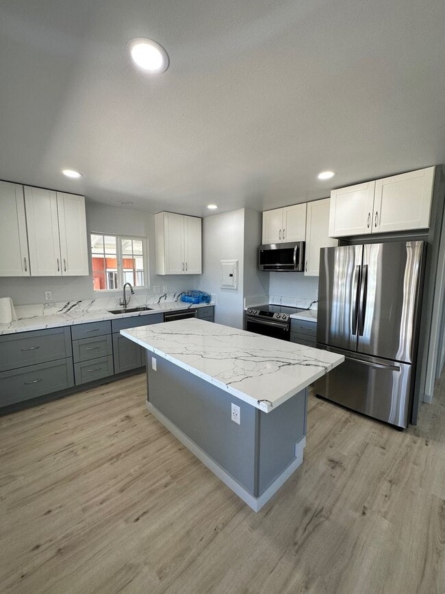 property at 5080 Hanawai St