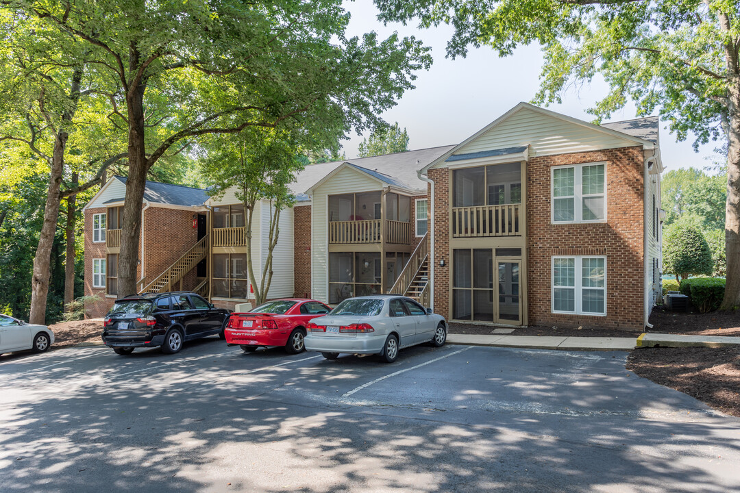 Madison Hunters Glen in Raleigh, NC - Building Photo