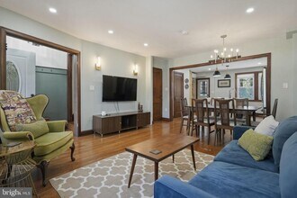 32 Farragut Pl NW in Washington, DC - Foto de edificio - Building Photo