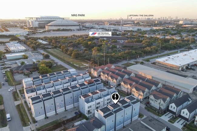 2116 Naomi St in Houston, TX - Building Photo - Building Photo