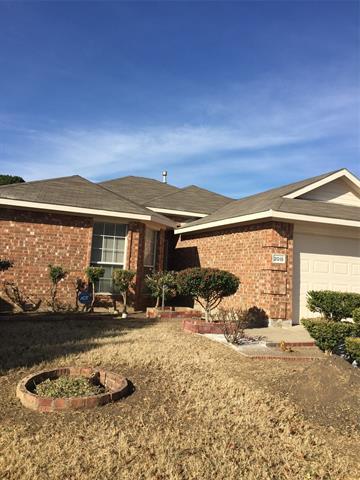 2018 Shepherds Glen Ln in Arlington, TX - Building Photo