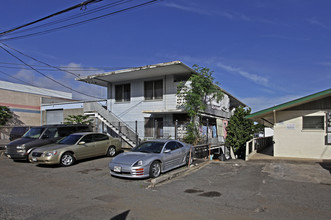 Apartment in Honolulu, HI - Building Photo - Building Photo