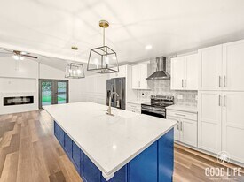 2758 Dusk Dr in San Diego, CA - Building Photo