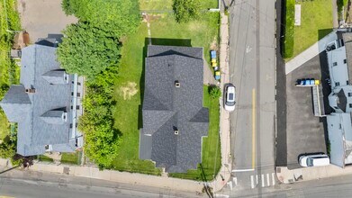 1105 N Main St in Waterbury, CT - Building Photo - Building Photo