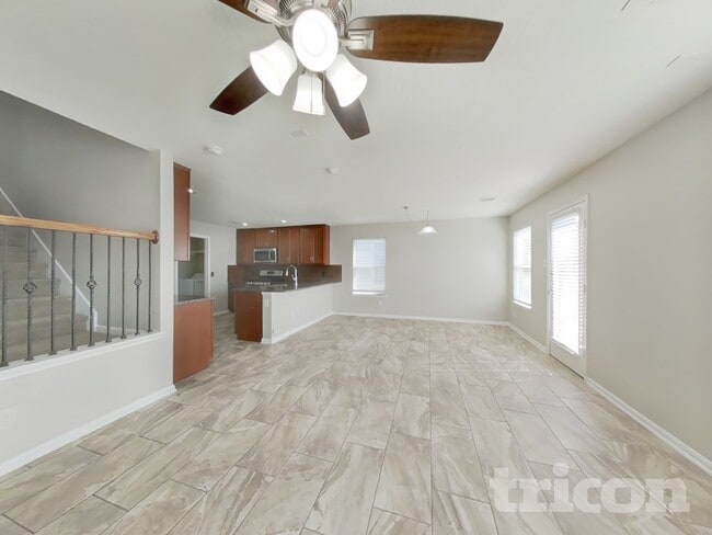 19325 Cascade Green Ct, Unit 2C in Houston, TX - Building Photo - Building Photo