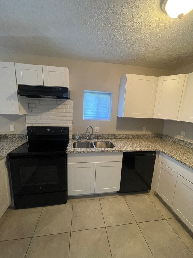 property at 5006 Ridgeway Dr