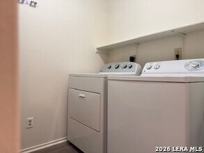 16642 Blanco Ky in San Antonio, TX - Building Photo - Building Photo