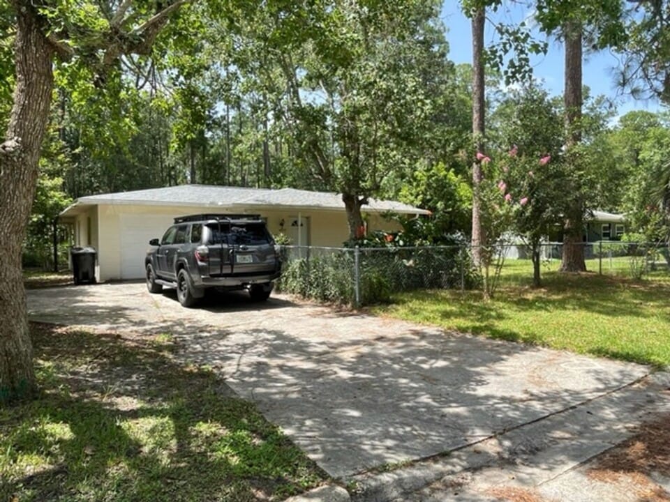 4232 NW 22nd Terrace in Gainesville, FL - Building Photo