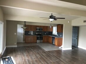 2717 El Segundo Dr in Rancho Cordova, CA - Building Photo - Building Photo
