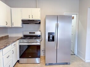 408 W Illinois St in Urbana, IL - Building Photo - Building Photo