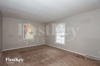 4901 Delivau Dr in Charlotte, NC - Building Photo - Building Photo