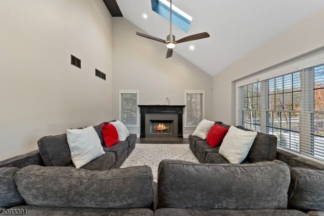 75 Nance Rd in West Orange, NJ - Building Photo - Building Photo