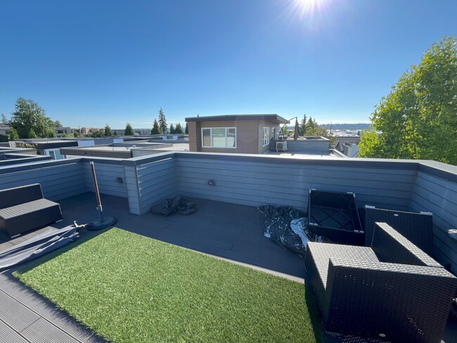 315 State St S in Kirkland, WA - Building Photo - Building Photo