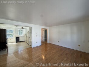 45 Cross St in Medford, MA - Building Photo - Building Photo