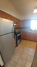 8120 W Hood Ave in Kennewick, WA - Building Photo - Building Photo