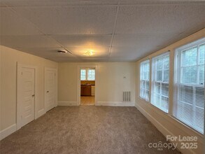 203 W 3rd Ave in Gastonia, NC - Building Photo - Building Photo