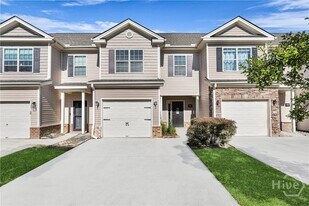 975 Canyon Oak Loop in Richmond Hill, GA - Building Photo