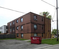 53 Meadowbrook Rd Apartments