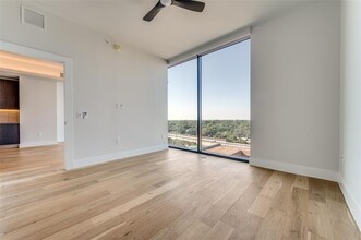 8119 Douglas Ave in Dallas, TX - Building Photo - Building Photo