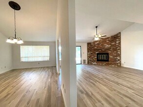 5808 Dorset Dr in Bakersfield, CA - Building Photo - Building Photo