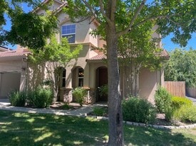 179 Gold Creek Dr in Valley Springs, CA - Building Photo