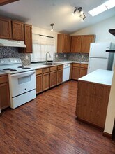 50-54 NW Lopez Ln in Bremerton, WA - Building Photo - Building Photo