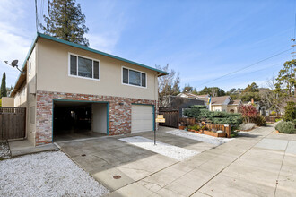 580 Cedar St in San Carlos, CA - Building Photo - Primary Photo