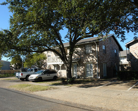 209 Pine St in Metairie, LA - Building Photo - Building Photo