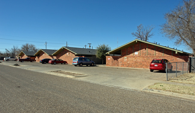 6506-6512 Avenue Q in Lubbock, TX - Building Photo - Building Photo