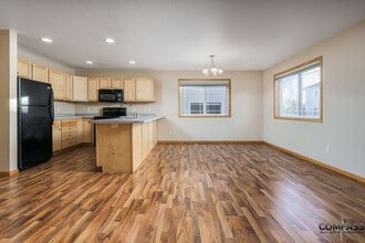 2931 Eldorado Blvd in Eau Claire, WI - Building Photo - Building Photo