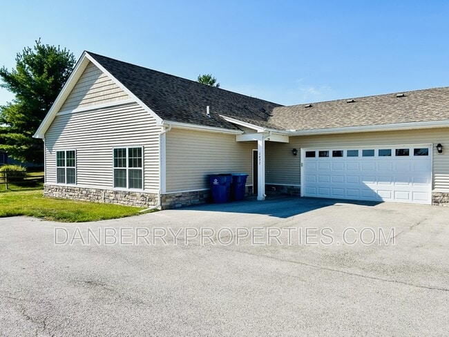 property at 1477 River Park Ln