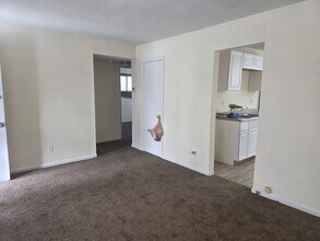 4345 E 142nd St in Cleveland, OH - Building Photo - Building Photo