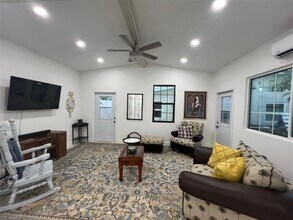 6441 Willow Wood Ln in Tampa, FL - Building Photo - Building Photo
