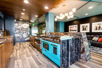 Broadstone Arden in Santa Ana, CA - Foto de edificio - Interior Photo