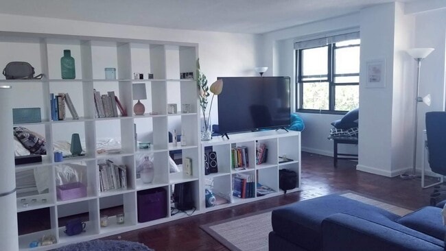 225 St Pauls Ave in Jersey City, NJ - Building Photo - Building Photo