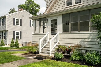 79 Grant St in Lexington, MA - Building Photo - Building Photo