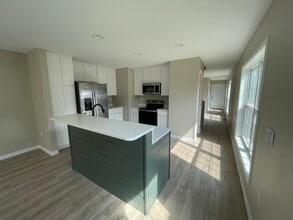 528 E Lebanon St in Nashville, IL - Building Photo - Building Photo