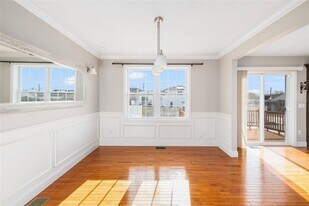 227 Marshall Ave in Cumberland, RI - Building Photo