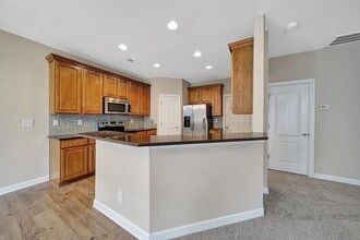 6714 Dusty Saddle Rd in Charlotte, NC - Foto de edificio - Building Photo