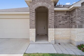 108 Ragnar Dr in Jarrell, TX - Building Photo - Building Photo