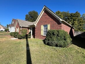 5620 Dedo Cir in Memphis, TN - Building Photo - Building Photo