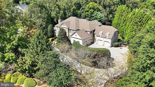 9864 Walker Glen Ct in Great Falls, VA - Foto de edificio - Building Photo