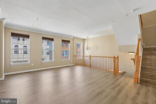 7721 Valley Oak Dr in Elkridge, MD - Building Photo